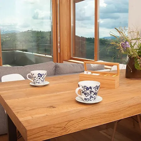 Apartment Oton Reya *